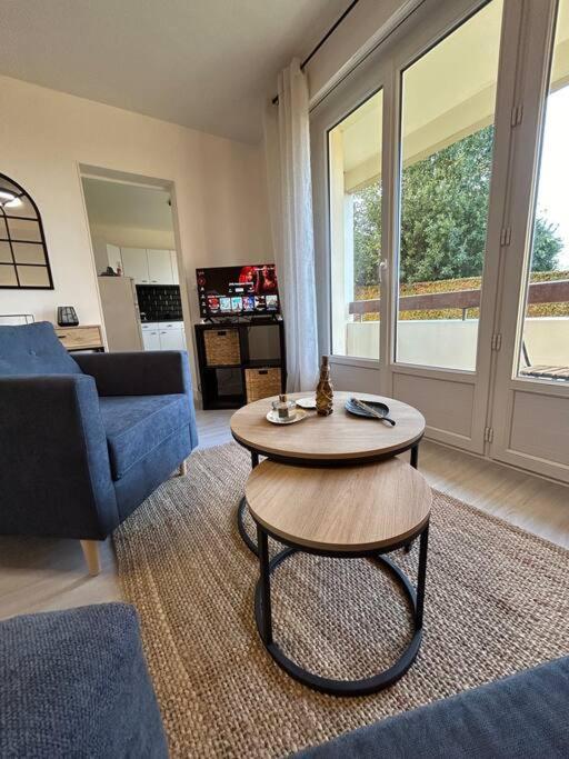 Apt Evreux 900M De La Gare Экстерьер фото