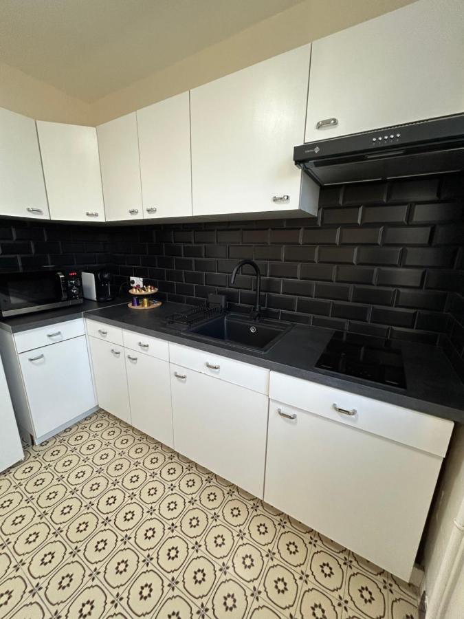 Apt Evreux 900M De La Gare Экстерьер фото