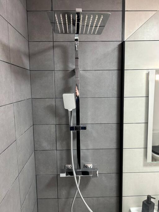 Apt Evreux 900M De La Gare Экстерьер фото